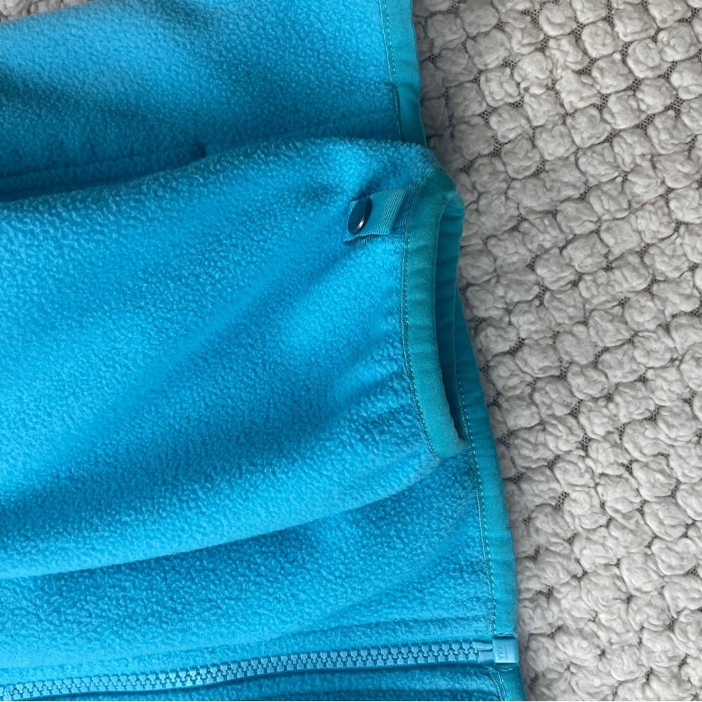 The North Face Turquoise Fleece Jacket - Picture 7 of 11